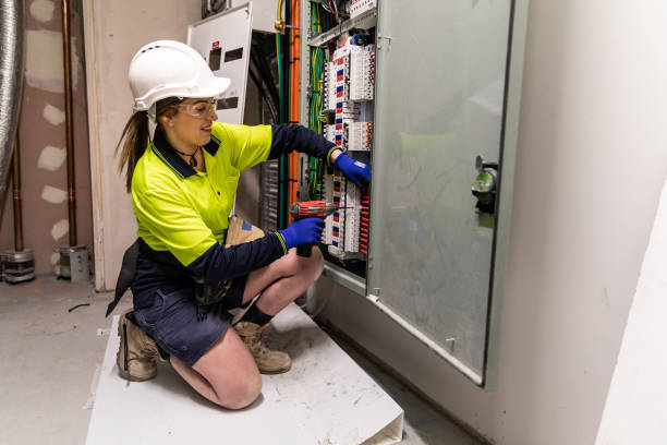Best Emergency Electrical Repair  in Great Neck Gardens, NY
